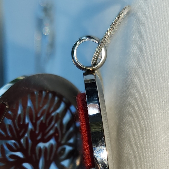 Perfume Locket Pendant and Sterling Chain - Picture 10 of 13